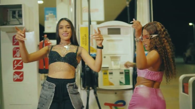 Angelina Mvp ft Aleica - Loco (Video Oficial)